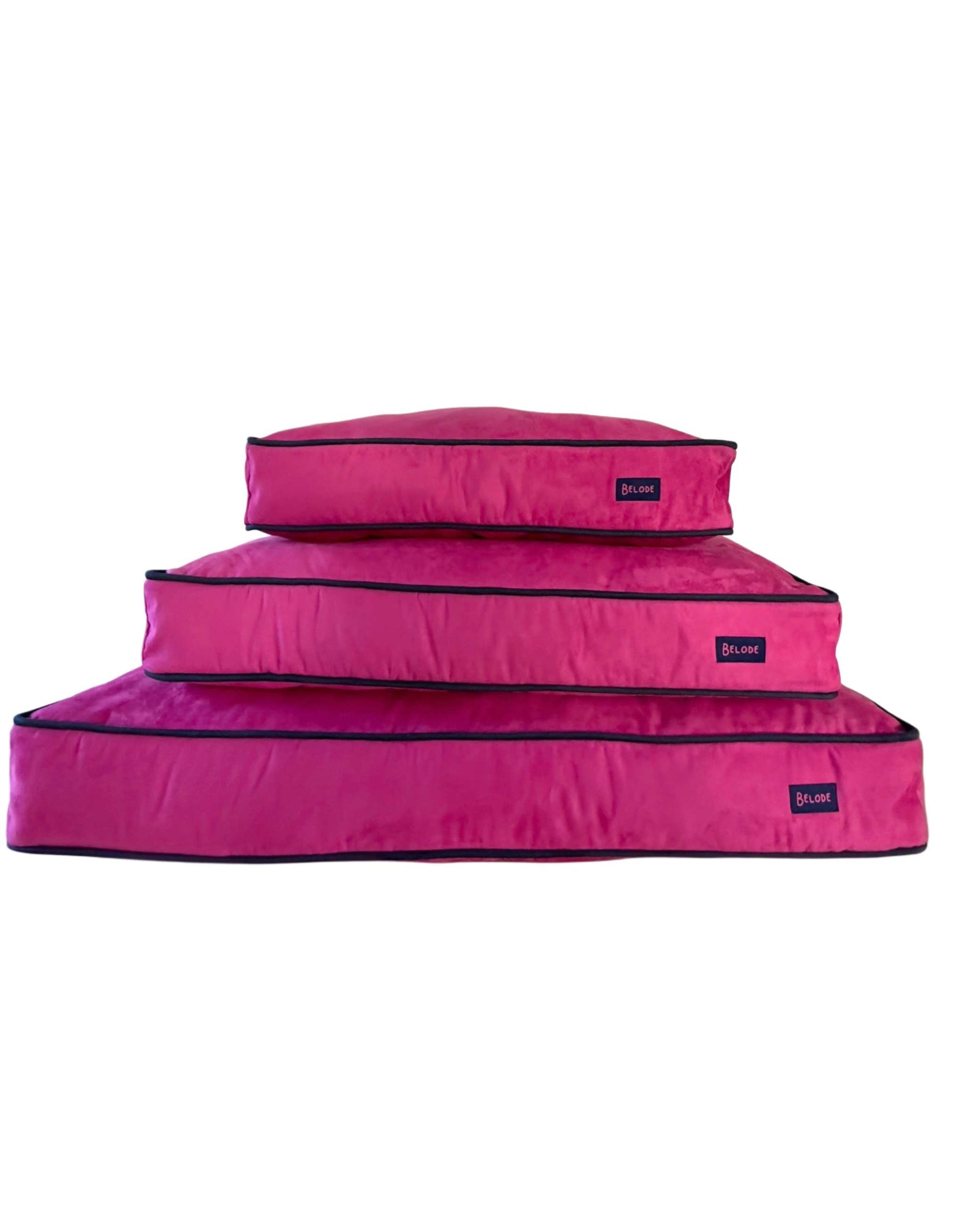 MONOCHROME DOG BED FUCHSIA / NAVY BLUE