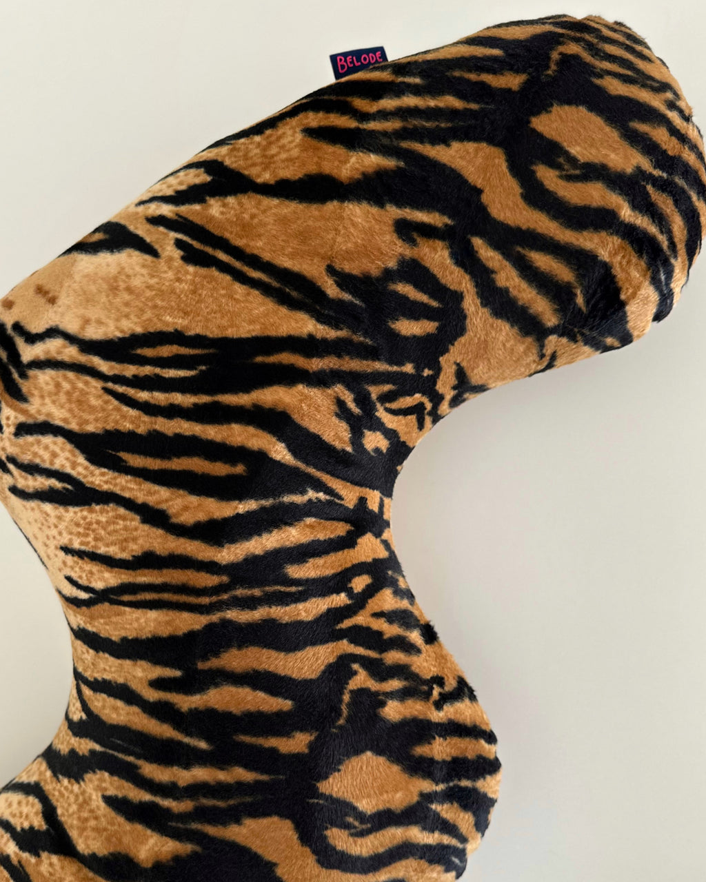 TIGER CURL PILLOW
