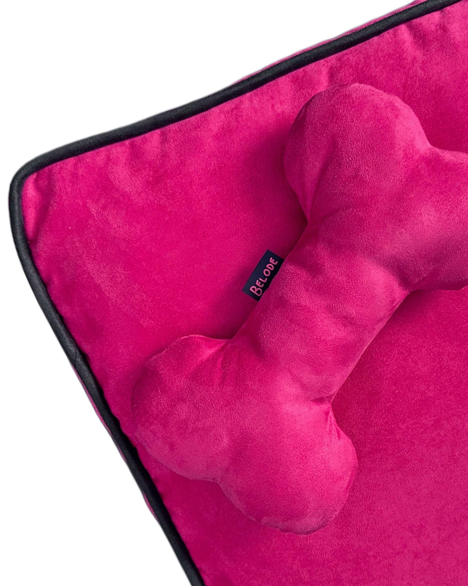 MONOCHROME DOG BED FUCHSIA / NAVY BLUE