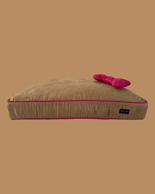 CAMEL DOG BED WITH PINK EDGING