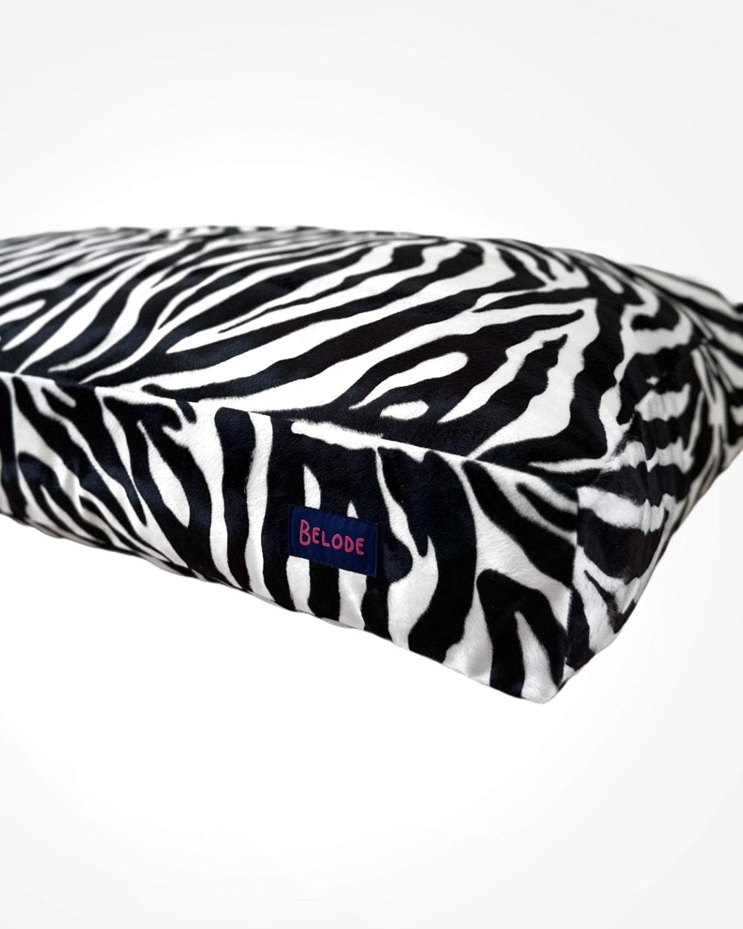 ZEBRA DOG BED WHITE/BLACK