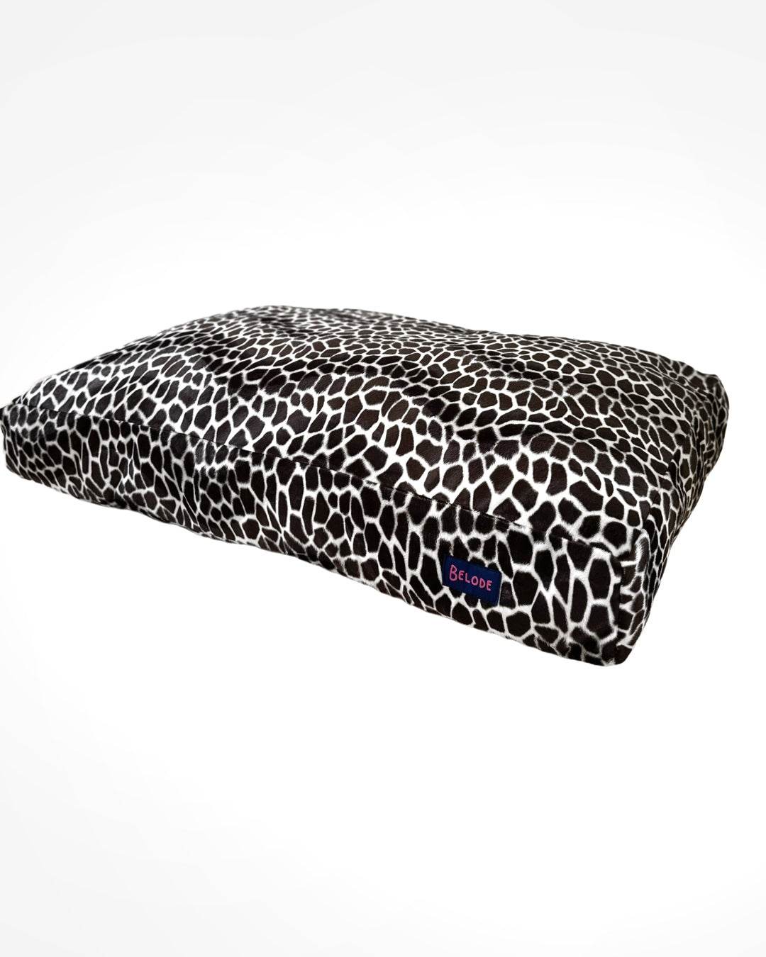 GIRAFFE DOG BED BROWN/WHITE
