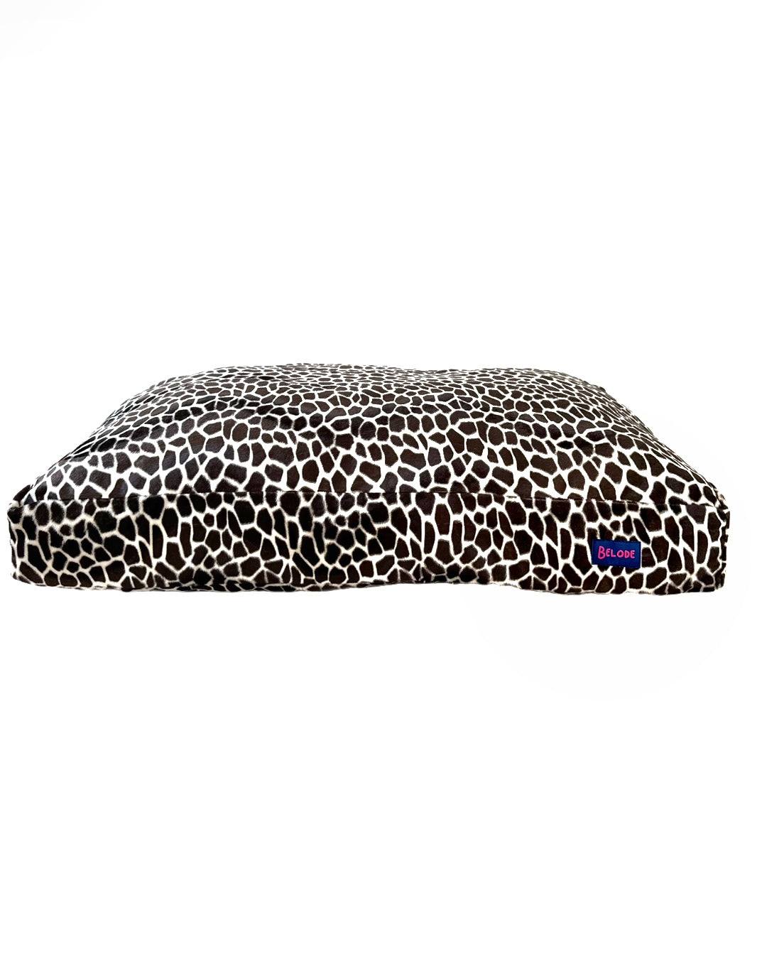 GIRAFFE DOG BED BROWN/WHITE